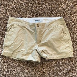 Old navy 3” khaki shorts